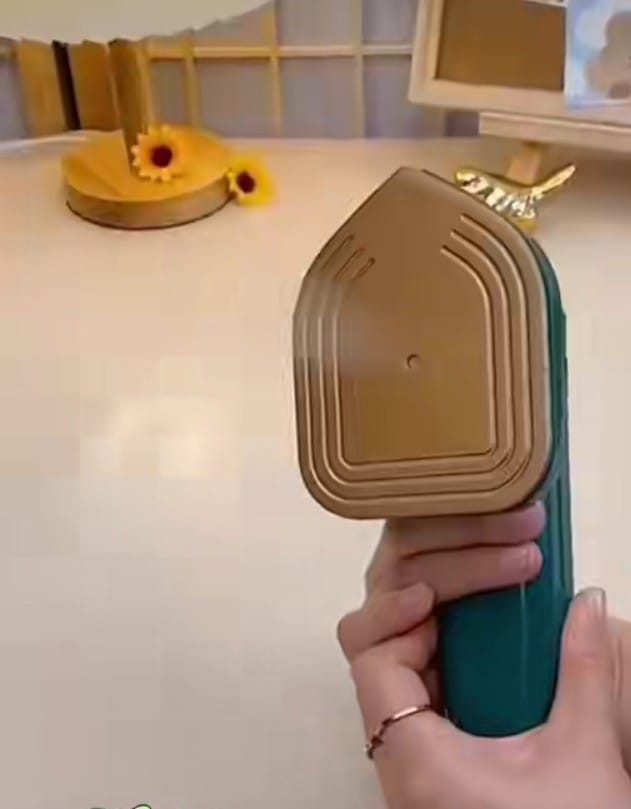Portable Handheld Mini Garment Steamer Iron